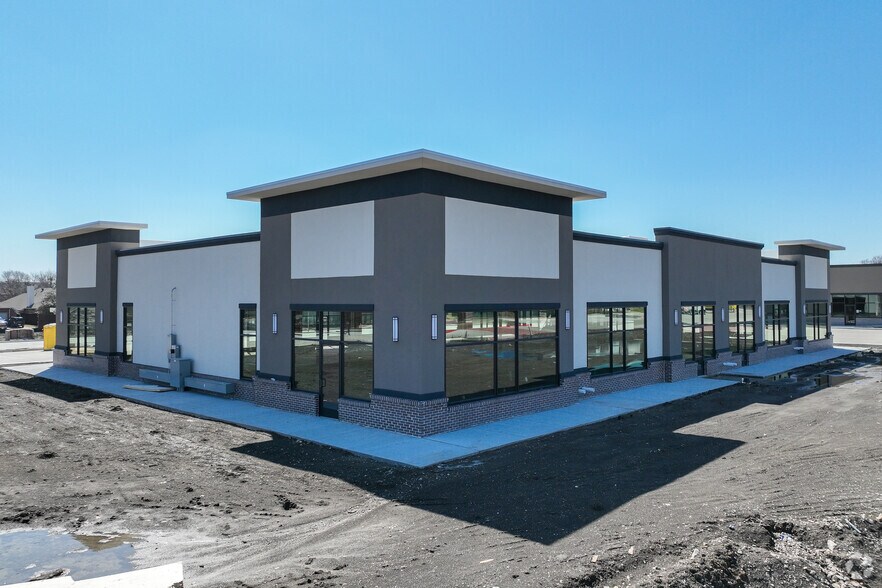 More Photos Of 7101 Custer Rd, Frisco General Retail For Sale
