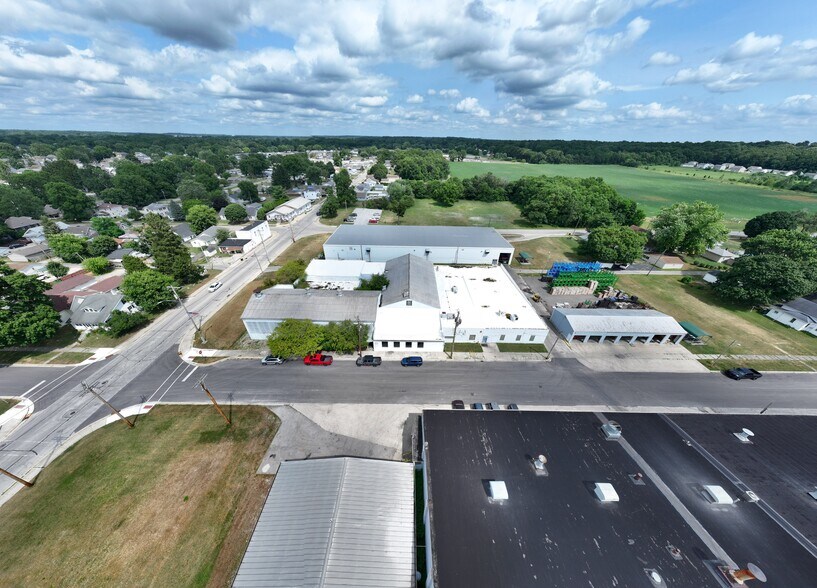 More Photos Of 1345 Henry St, Huntington Manufacturing For Sale