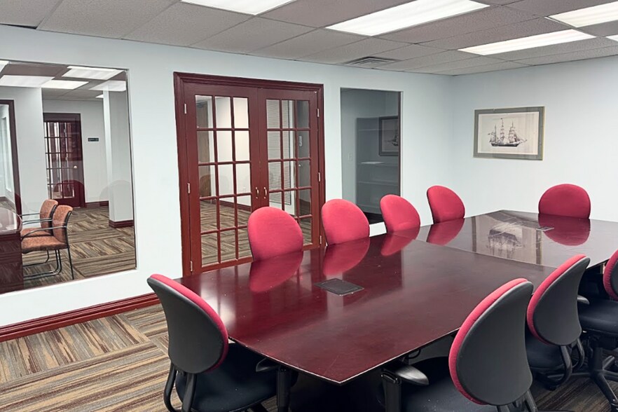 More Photos Of 375 Municipal Dr, Richardson Medical For Sale