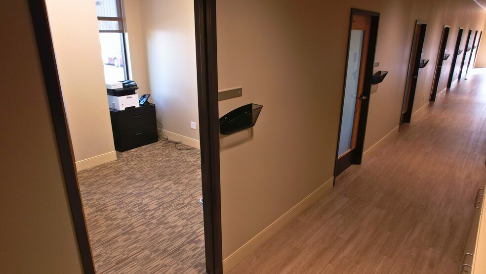 More Photos Of 4850 Northshore Ln, North Little Rock Office For Sale