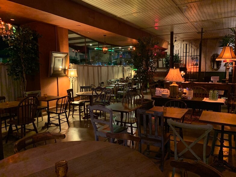 More Photos Of 1076-1080 S Fairfax Ave, Los Angeles Restaurant For Sale