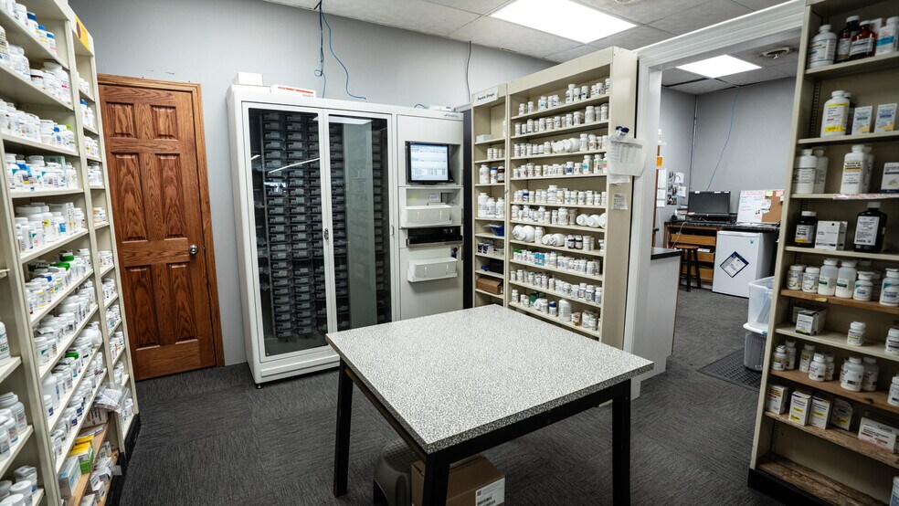 More Photos Of 1429 M St, Ord Drugstore For Sale