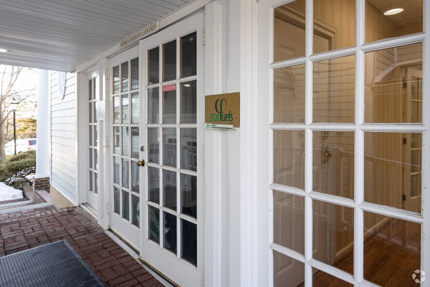 More Photos Of 285 Grand Ave, Englewood Medical For Lease