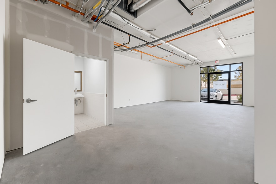 Primary Photo Of 1761-1763 16th St, Oakland Apartments For Sale