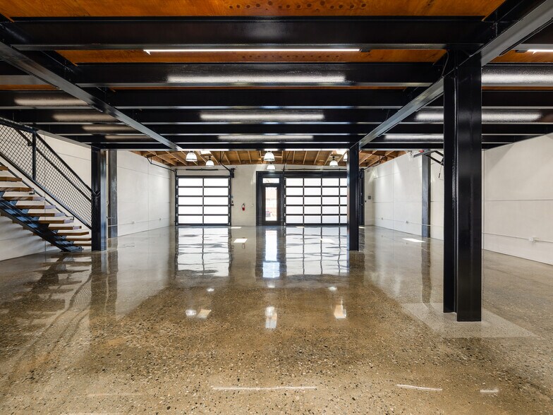 More Photos Of 131 Eucalyptus Dr, El Segundo Office For Lease