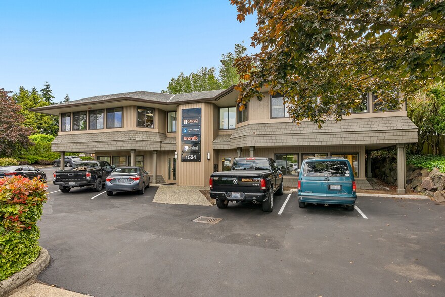 More Photos Of 1524 Market St, Kirkland Office For Lease