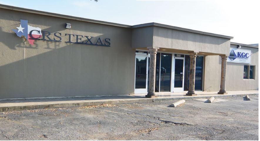 More Photos Of 11720 Warfield St, San Antonio Light Manufacturing For Lease