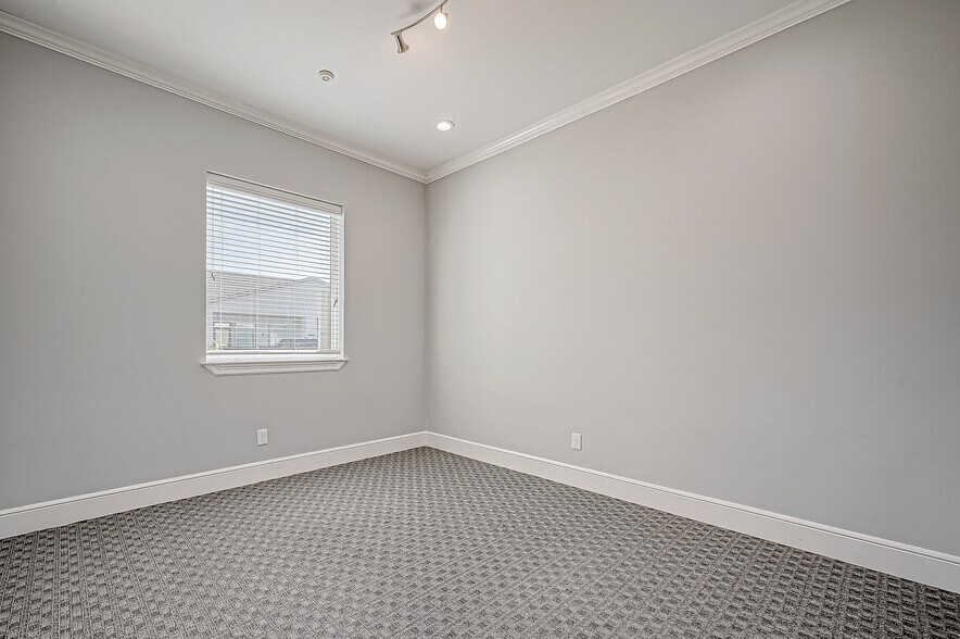 More Photos Of 18514 Green Land Way, Houston Medical For Sale