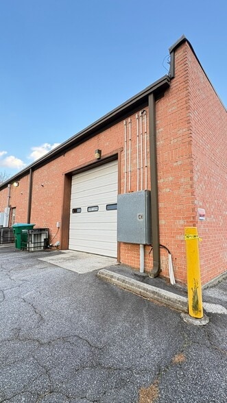 More Photos Of 2211 Riverside Pky, Lawrenceville Unknown For Lease