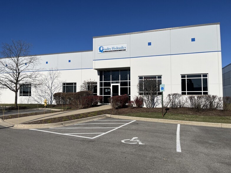 Primary Photo Of 9545 Ainslie St, Schiller Park Warehouse For Sale