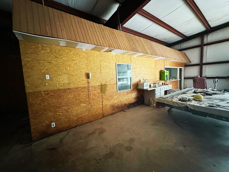 More Photos Of 391 Dumas Bailey Rd, Picayune Flex For Sale