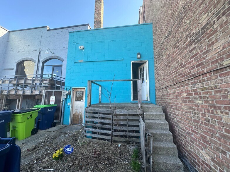 More Photos Of 207 E Front St, Traverse City General Retail For Sale