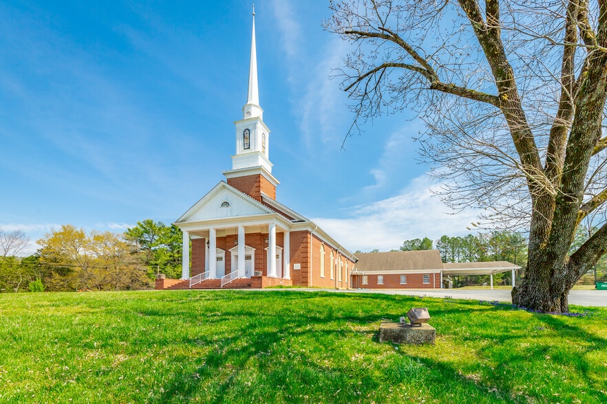 More Photos Of 4062 S Access Rd, Chattanooga Religious Facility For Sale