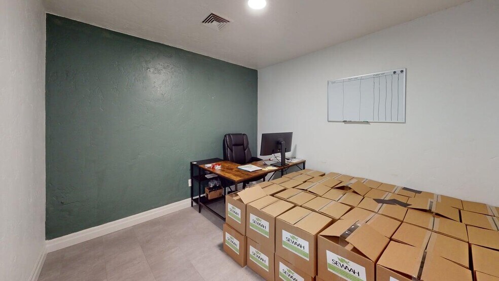 More Photos Of 828 1/2 6th St, Clarkston Storefront Retail Office For Sale