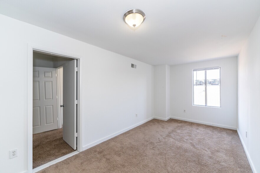 More Photos Of 2441 18th St NW, Washington Apartments For Sale