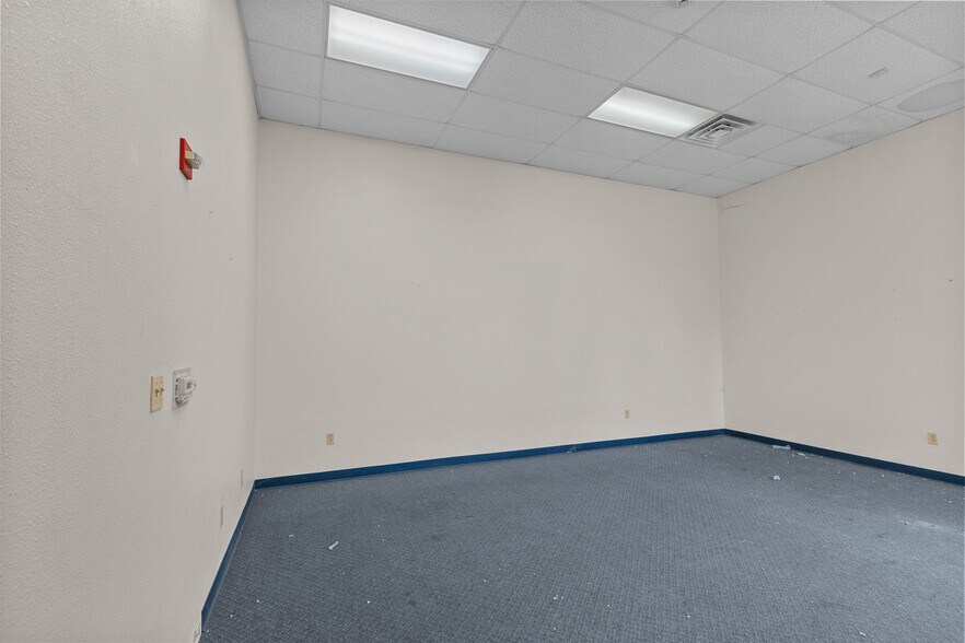 More Photos Of 429 E March Ln, Stockton Unknown For Lease