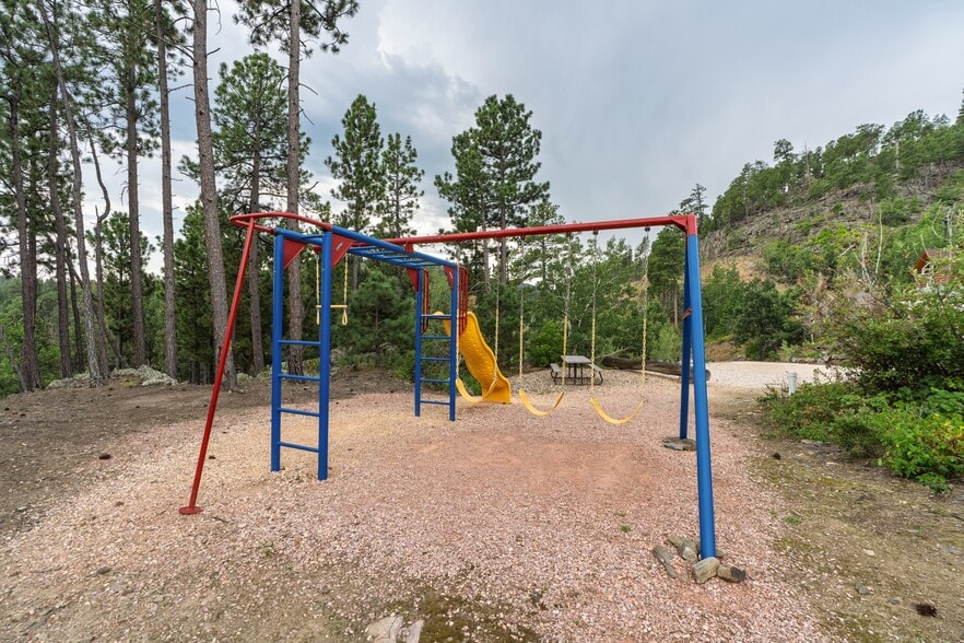 More Photos Of 13310 Silver Mountain Rd, Rapid City Hospitality For Sale