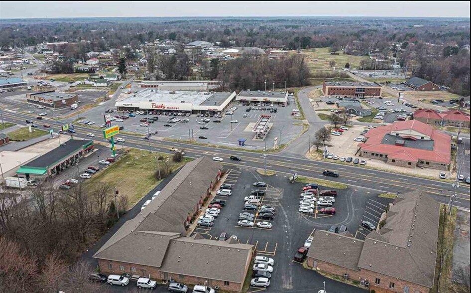 More Photos Of 2830-2850 Lone Oak Rd, Paducah Office For Lease