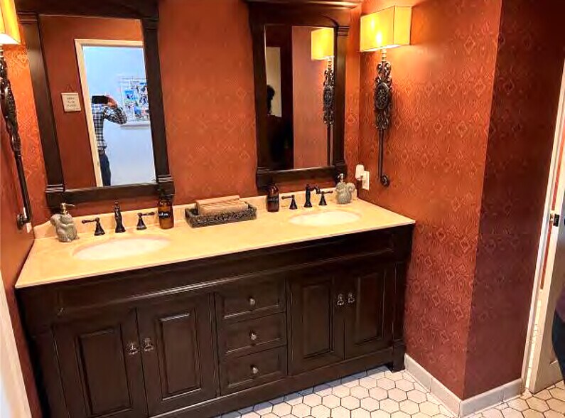 More Photos Of 624 Hilgard Ave, Los Angeles Apartments For Sale