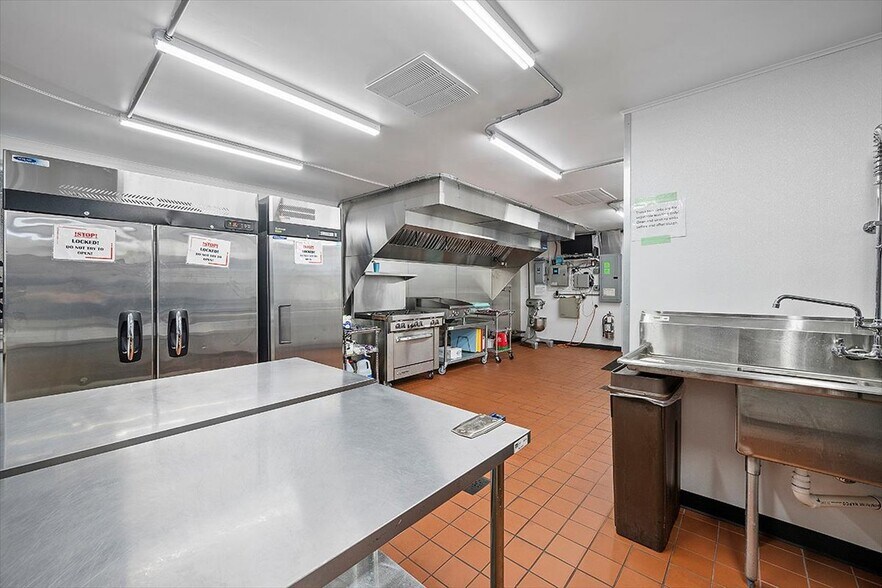 More Photos Of 624 North Ave, Pittsburgh Fast Food For Sale