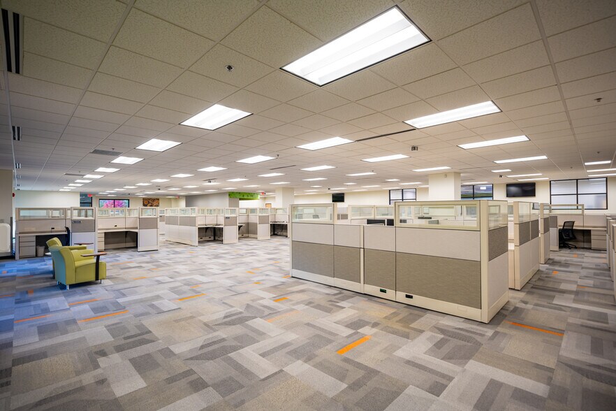 More Photos Of 3400 Morse Xing, Columbus Office For Lease