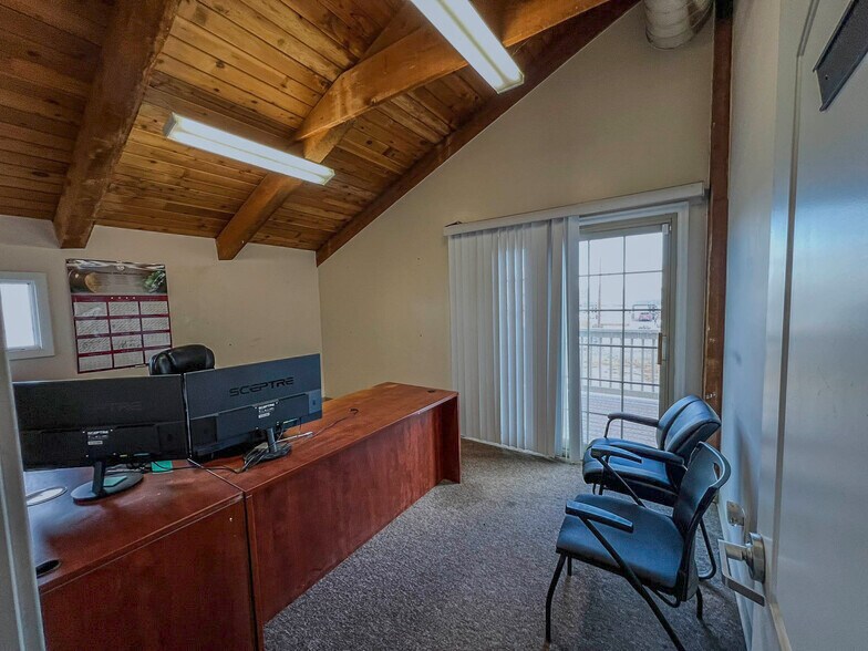 More Photos Of 12565 County Road 2, Brighton Flex For Lease