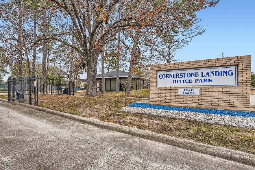 Primary Photo Of 14423 Cornerstone Village Dr, Houston Medical For Sale