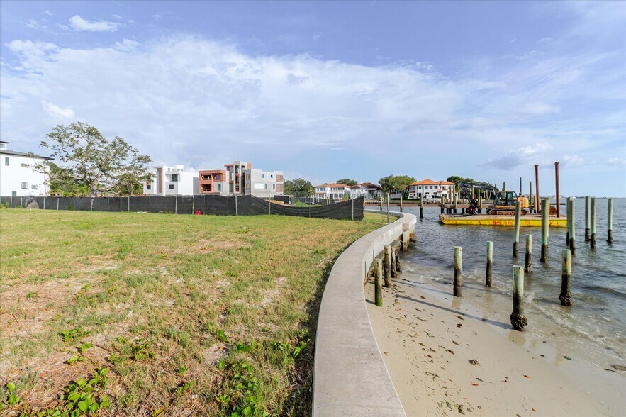 More Photos Of 5102 W Longfellow Ave, Tampa Land For Sale