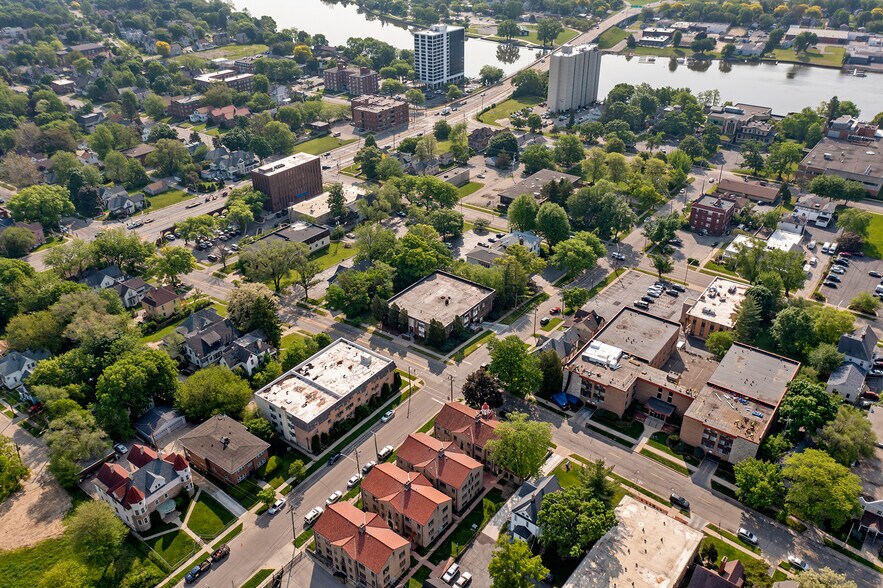 More Photos Of 805 N Court St, Rockford Apartments For Sale