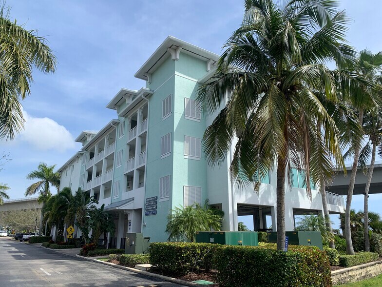 More Photos Of 415 NW Flagler Ave, Stuart Office Residential For Lease