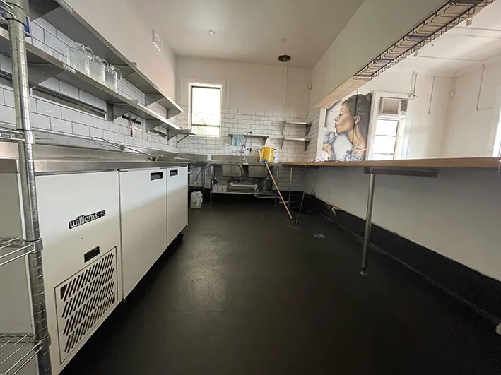 More Photos Of 157 Crown St, Wollongong Restaurant For Lease