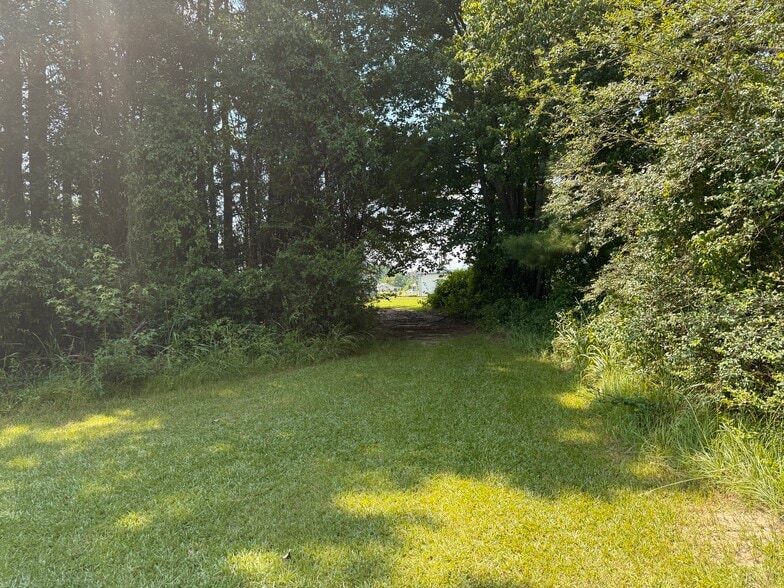 More Photos Of 1985 W Main St, Williamston Warehouse For Sale