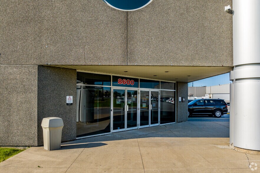 More Photos Of 8500-8760 Pl Marien, Montréal-Est Distribution For Lease