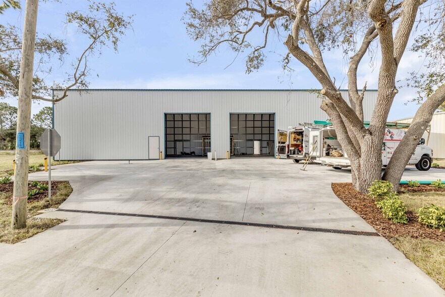 More Photos Of 2218 Guava Dr, Edgewater Warehouse For Sale
