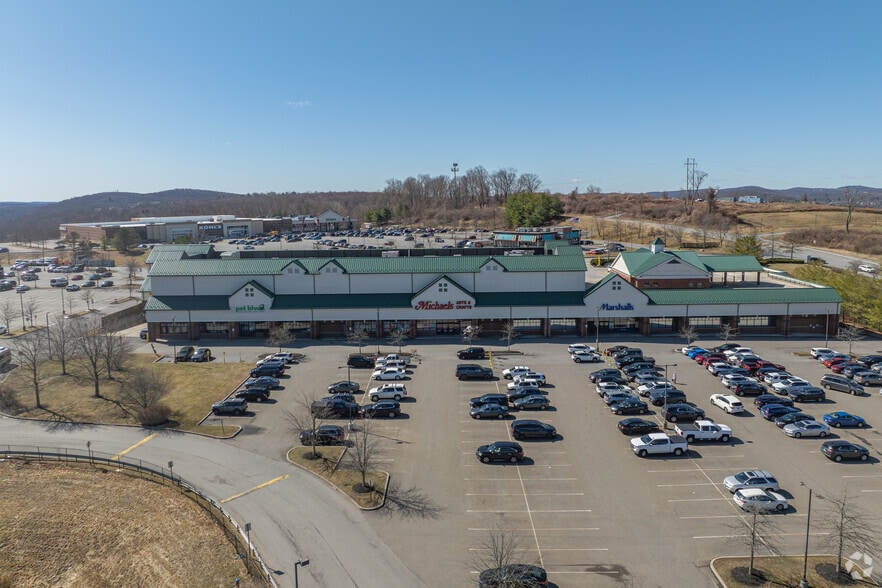 More Photos Of 100 Independent Way, Brewster Village Freestanding For Lease