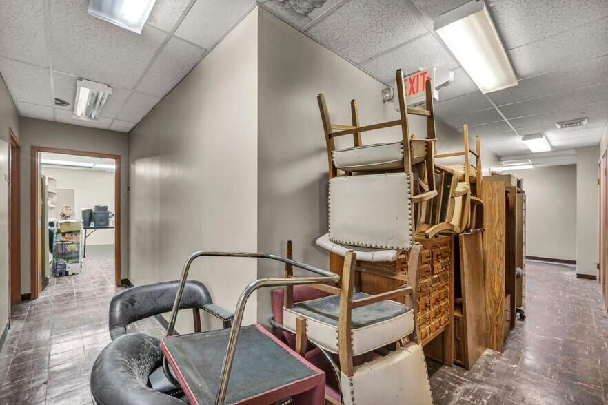 More Photos Of 15715 Libby Rd, Maple Heights General Retail For Sale