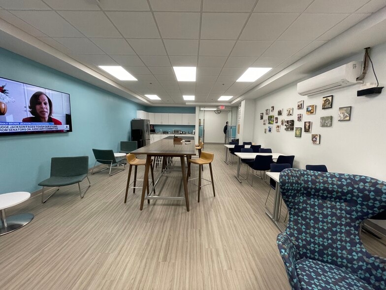 More Photos Of 1 Deer Park Dr, Monmouth Junction Unknown For Lease