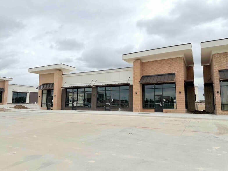 More Photos Of 12983 Main st, Frisco Storefront Retail Residential For Lease