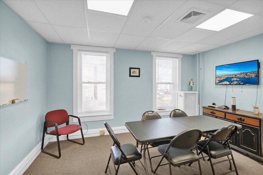 More Photos Of 612 Reading Ave, West Reading Office For Sale
