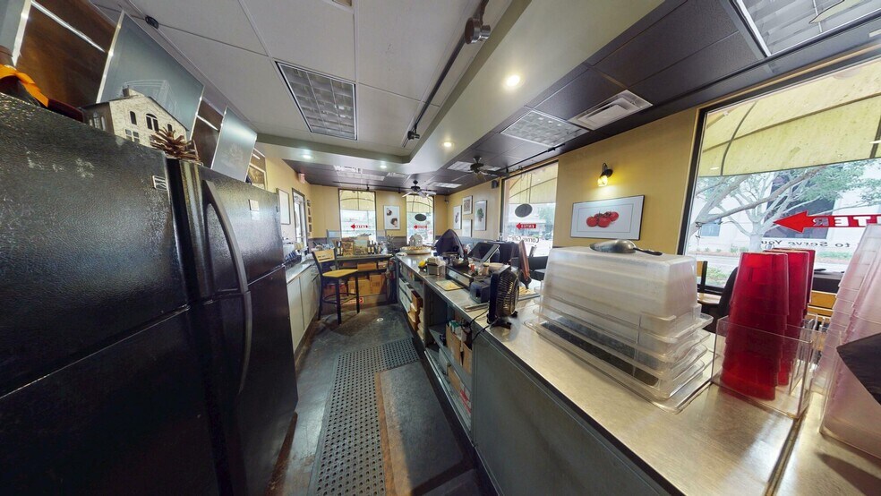 More Photos Of 101 W 1st St, Sanford Storefront For Sale