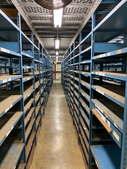 More Photos Of 2828 3rd Ave South, Texas City Warehouse For Lease