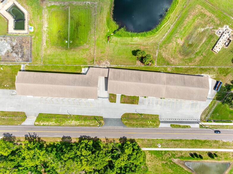 More Photos Of 9610 Harney Rd, Thonotosassa Warehouse For Sale