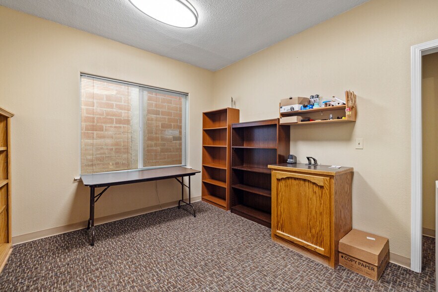 More Photos Of 514 Walnut Ave, Klamath Falls Office Residential For Sale