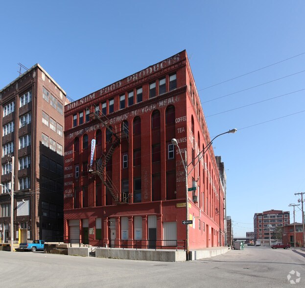 Primary Photo Of 1200 W 12th St, Kansas City Warehouse For Sale