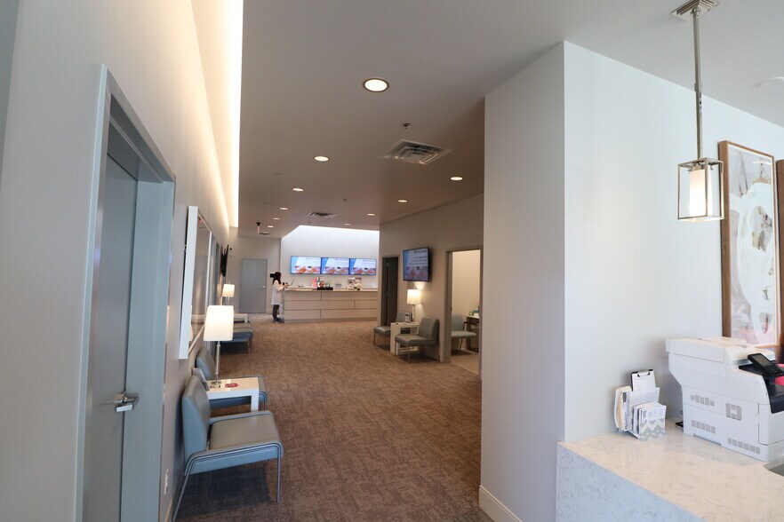 More Photos Of 3311 E 46th St, Tulsa Medical For Lease