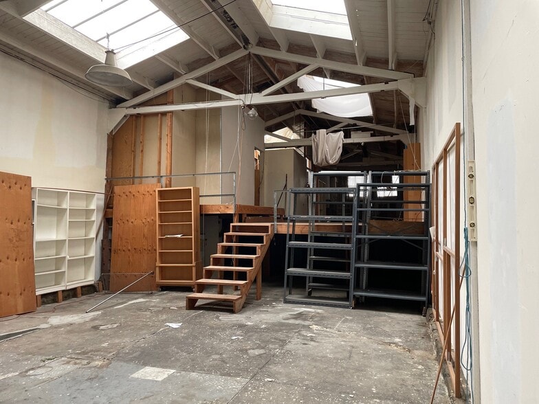 More Photos Of 258 Clara St, San Francisco Warehouse For Lease