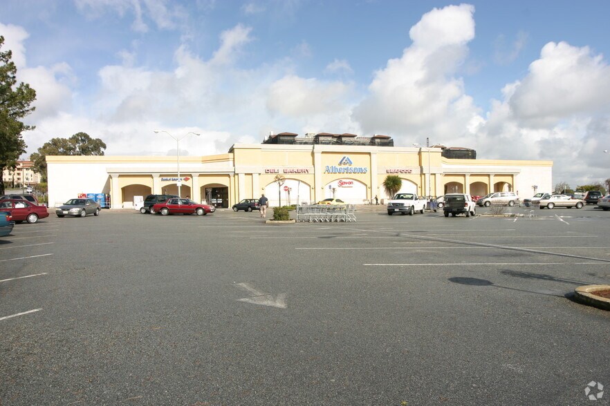 More Photos Of 45 Murchison Dr, Millbrae Freestanding For Lease