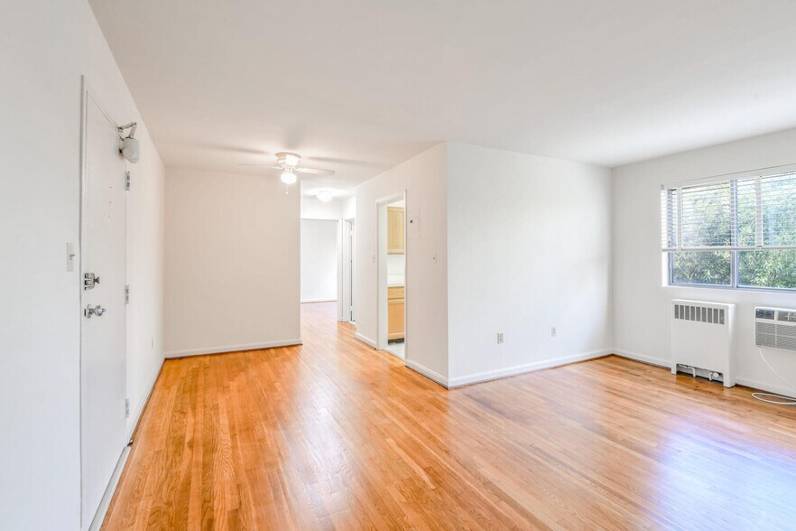 More Photos Of 3901 53rd St, Bladensburg Apartments For Sale