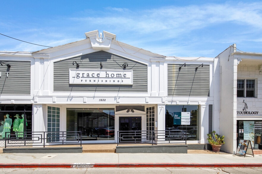More Photos Of 11628-11632 Barrington Ct, Los Angeles Storefront Retail Office For Lease