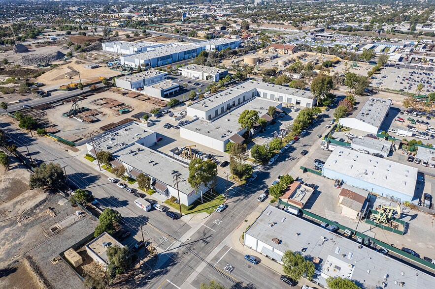 More Photos Of 2829-2871 Gundry Ave, Signal Hill Warehouse For Sale